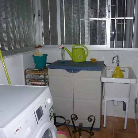 Miralmar, 1º-4 *