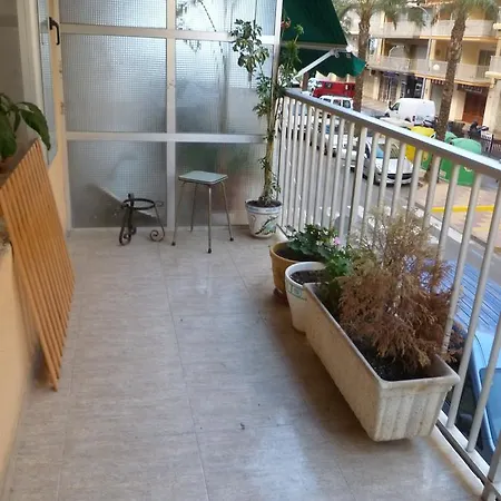 Miralmar, 1º-4 *